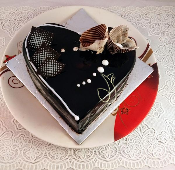 Heartshape Dark Chocolate Cake cake delivery Delhi