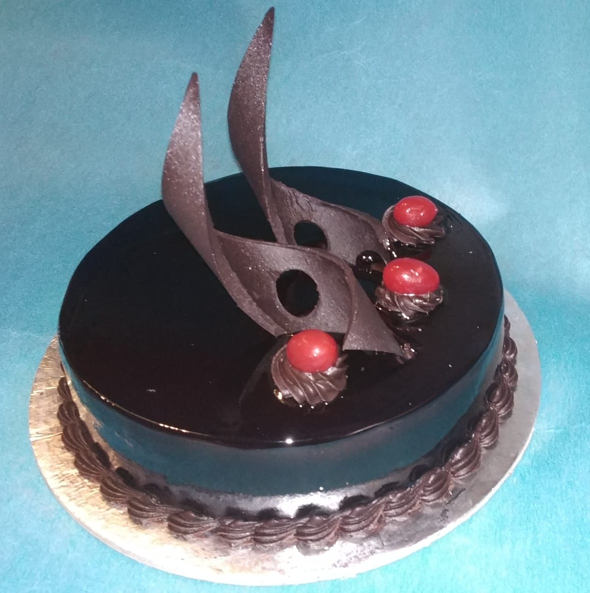 Round Shape Chocolate Cake cake delivery Delhi