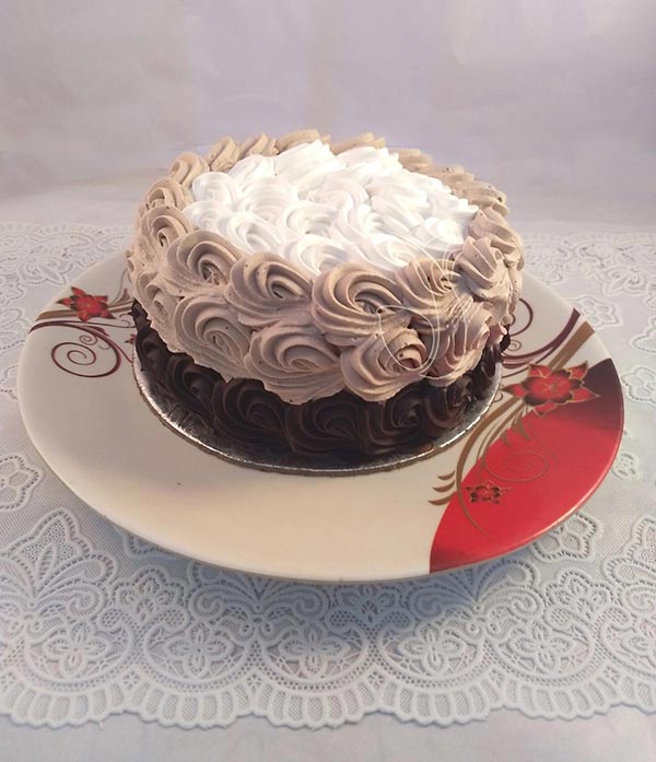 Rose Cake cake delivery Delhi