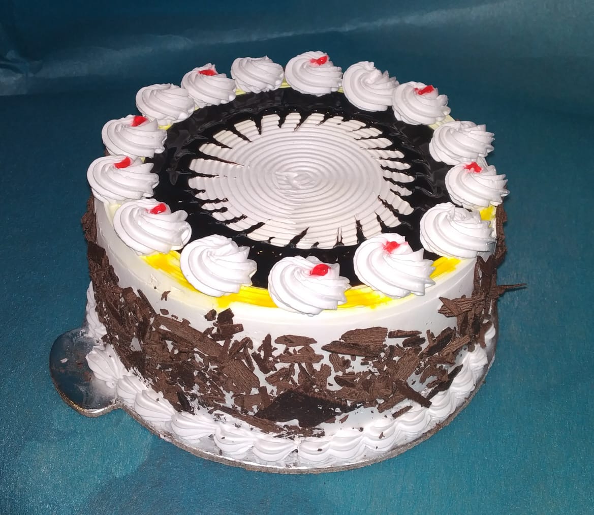Classic Black Forest Cake cake delivery Delhi
