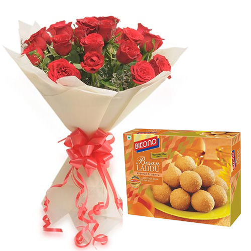 Roses Bunch & 500Gm Besan Laddu cake delivery Delhi