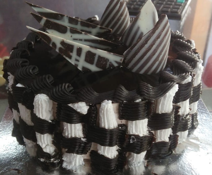Chocolaty Choco Cake cake delivery Delhi